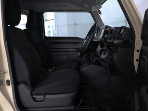 Suzuki Jimny 1.5 GLX AllGrip 3-door auto - Image 24