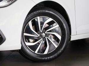 Volkswagen Polo hatch 1.0TSI Life auto - Image 3