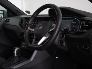 Volkswagen Polo hatch 1.0TSI R-Line - Image 25