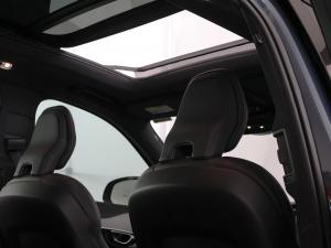 Volvo XC90 B6 AWD R-Design - Image 18