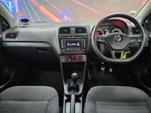 Volkswagen Polo hatch 1.0TSI Life manual - Image 11