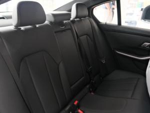 BMW 3 Series 320i M Sport - Image 10