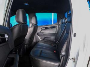 Isuzu D-Max 300 3.0TD double cab LX auto - Image 16