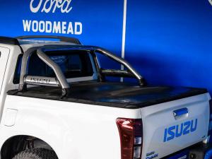 Isuzu D-Max 300 3.0TD double cab LX auto - Image 8