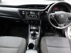 Toyota Corolla Quest 1.8 Plus manual - Image 8