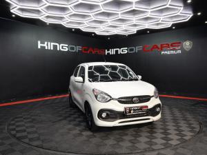 Toyota Vitz 1.0 XR manual - Image 1