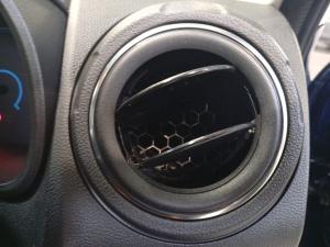 Renault Kwid 1.0 Climber manual - Image 8