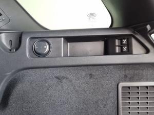 Land Rover Discovery Sport D200 R-Dynamic SE - Image 18