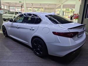 Alfa Romeo Giulia 2.0T Super - Image 7