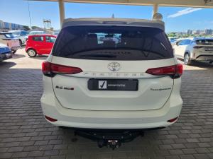 Toyota Fortuner 2.4GD-6 manual - Image 5