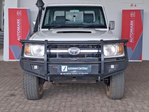 Toyota Land Cruiser 79 4.5D-4D LX V8 single cab - Image 4