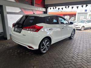 Toyota Yaris 1.5 Xs - Image 2