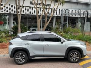 Toyota Starlet Cross 1.5 XR auto - Image 3