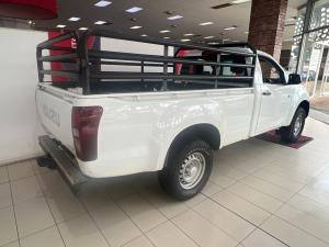 Isuzu D-Max Gen 6 250c single cab Fleetside - Image 2