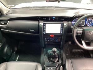 Toyota Fortuner 2.4GD-6 manual - Image 15