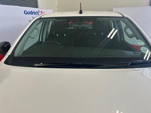 Toyota Hilux 2.4GD-6 double cab Raider auto - Image 14