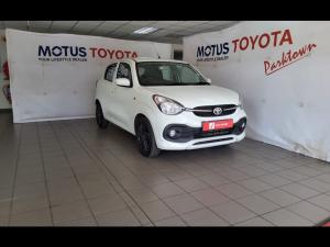 Toyota Vitz 1.0 XR manual - Image 1