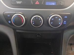 Hyundai Grand i10 1.0 Motion - Image 15