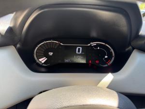 Nissan Magnite 1.0 Visia manual - Image 11