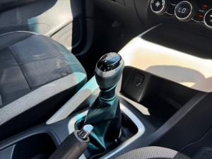 Nissan Magnite 1.0 Visia manual - Image 12