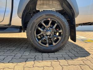 Toyota Hilux 2.8GD-6 double cab 4x4 Legend auto - Image 17