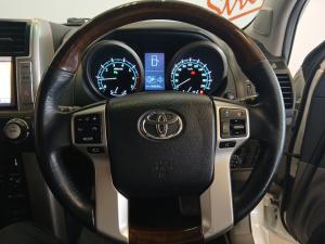 Toyota Land Cruiser Prado 4.0 VX - Image 8