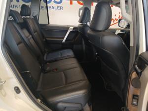 Toyota Land Cruiser Prado 4.0 VX - Image 17