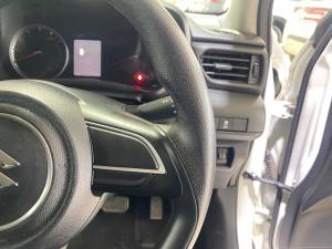 Suzuki Swift 1.2 GL+ CVT - Image 10