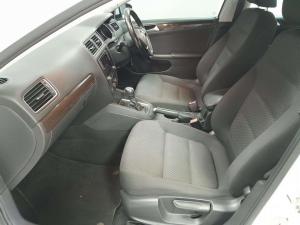 Volkswagen Jetta GP 1.6 TDI Comfortline DSG - Image 11