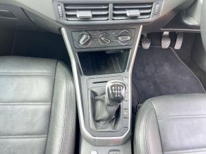 Volkswagen Polo hatch 1.0TSI Life manual - Image 11