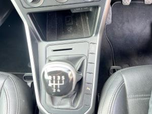 Volkswagen Polo hatch 1.0TSI Life manual - Image 16