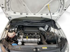 Volkswagen Polo Vivo hatch 1.6 Comfortline auto - Image 9