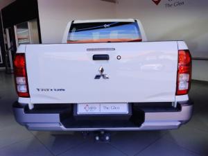 Mitsubishi Triton 2.4DI-D double cab - Image 5