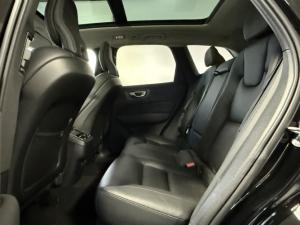 Volvo XC60 B5 AWD Essential - Image 13