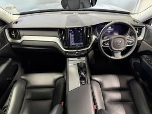 Volvo XC60 B5 AWD Essential - Image 14