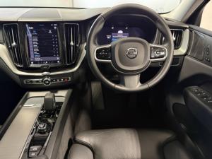 Volvo XC60 B5 AWD Essential - Image 15