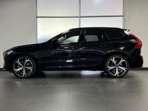 Volvo XC60 B5 AWD Essential - Image 4