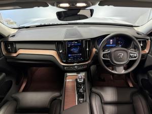 Volvo XC60 B5 AWD Plus Bright - Image 14