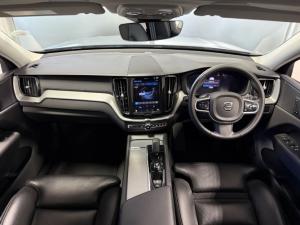 Volvo XC60 B5 AWD Plus Dark - Image 14