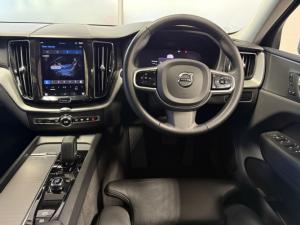 Volvo XC60 B5 AWD Plus Dark - Image 15
