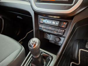 Suzuki Vitara Brezza 1.5 GL - Image 13