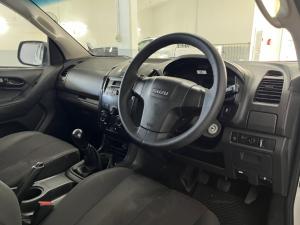 Isuzu D-Max 250 double cab Hi-Ride - Image 10