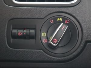 Volkswagen Polo sedan 1.4 Comfortline - Image 23