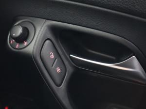 Volkswagen Polo sedan 1.4 Comfortline - Image 24