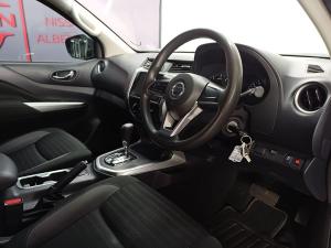 Nissan Navara 2.5DDTi double cab SE auto - Image 24