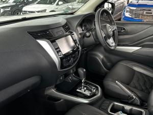 Nissan Navara 2.5DDTi double cab LE Plus - Image 11