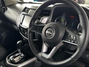 Nissan Navara 2.5DDTi double cab LE Plus - Image 12
