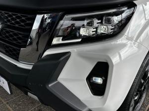 Nissan Navara 2.5DDTi double cab LE Plus - Image 4