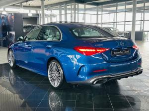 Mercedes-Benz C-Class C200 AMG Line - Image 11