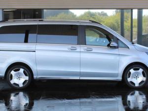 Mercedes-Benz V-Class V300d Exclusive - Image 4